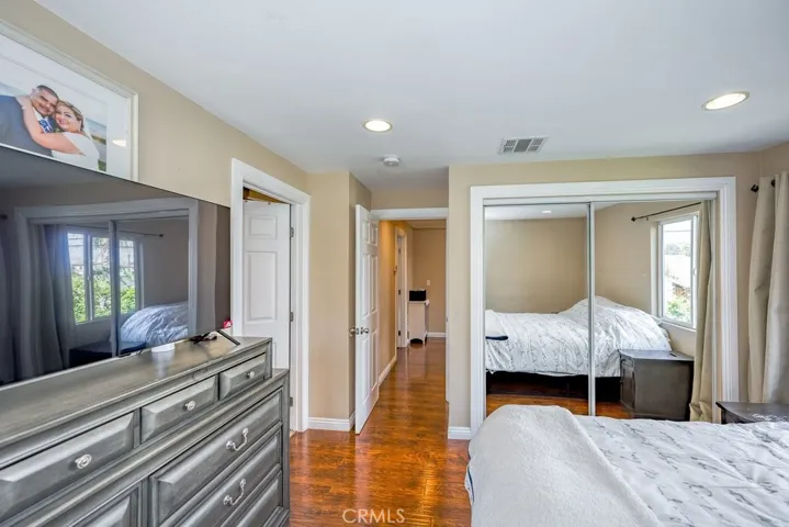 6834 Quinton Lane, Tujunga, California 91042