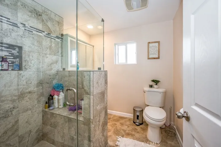 6834 Quinton Lane, Tujunga, California 91042
