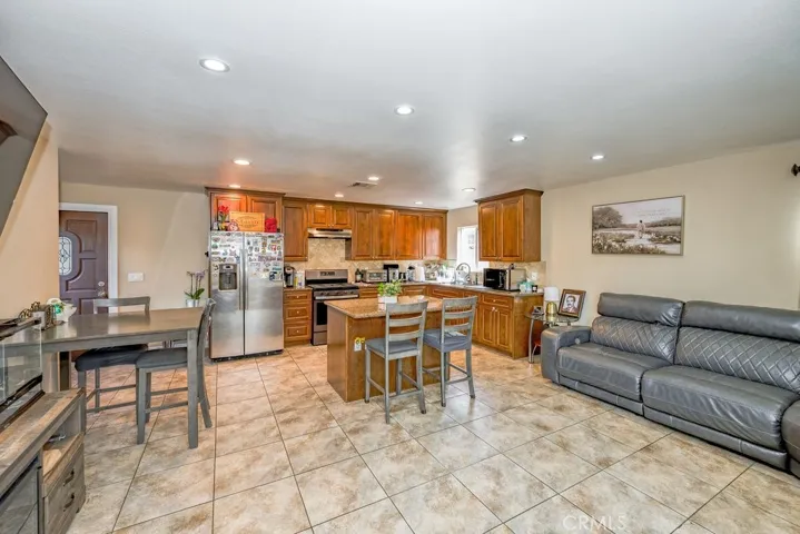 6834 Quinton Lane, Tujunga, California 91042