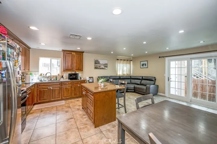 6834 Quinton Lane, Tujunga, California 91042