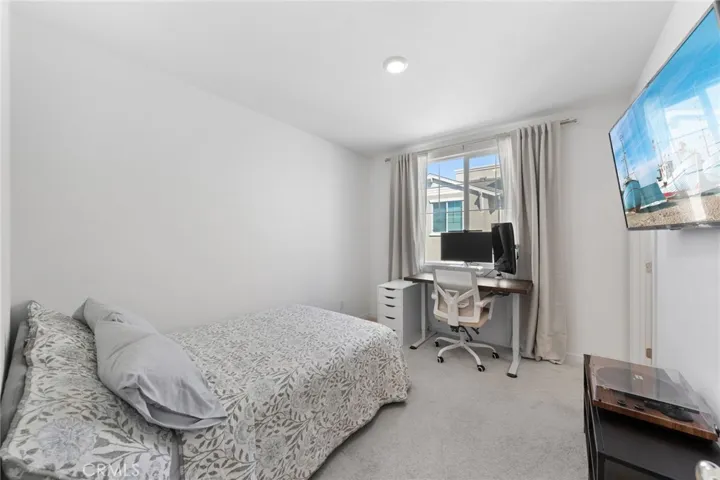 3rd Floor- Bedroom #2