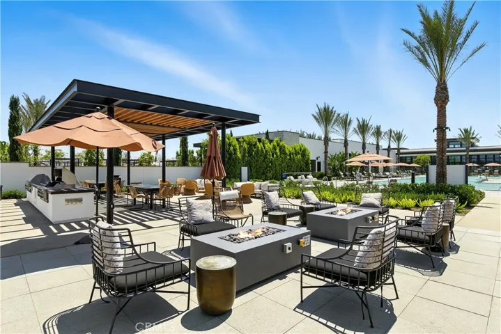 Rec Center Outside Seating