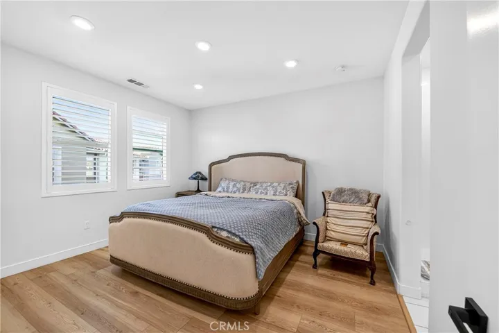 381 Bellver, Lake Forest, California 92630