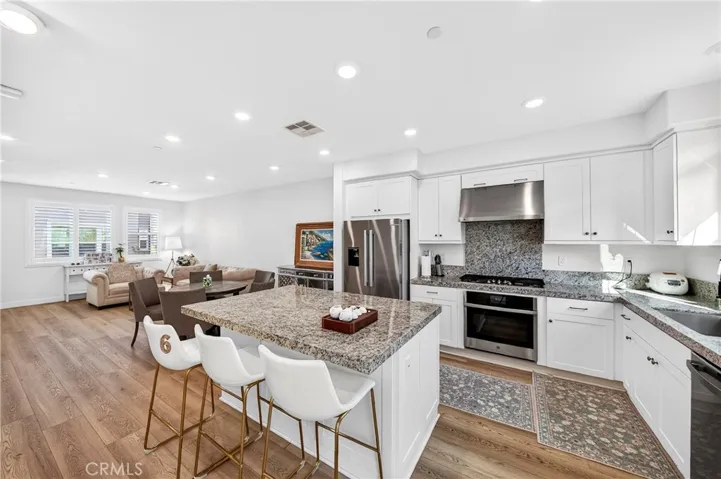 381 Bellver, Lake Forest, California 92630