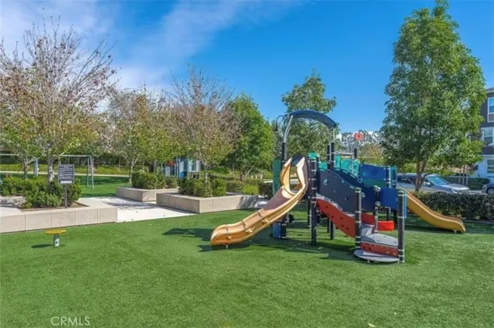 381 Bellver, Lake Forest, California 92630