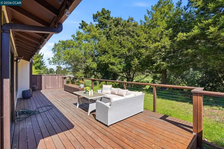 2122 2122 Pinehurst Ct, El Cerrito, California 94530