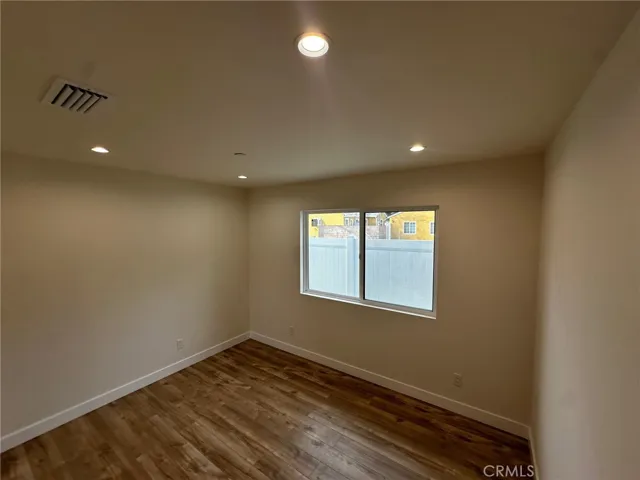 15950 Cohasset, Van Nuys, California 91406