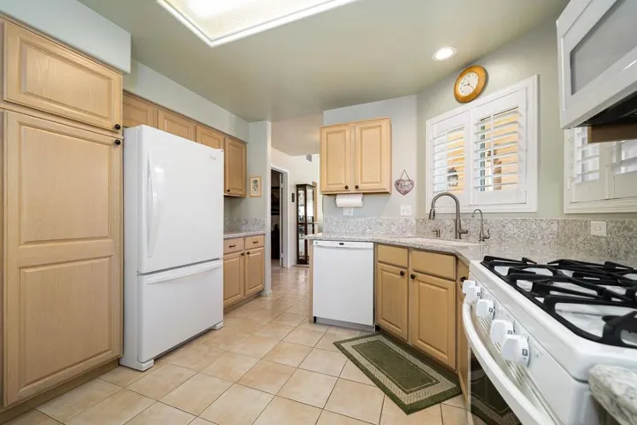 13-web-or-mls-ACBiscayne_OPMG_0326_013