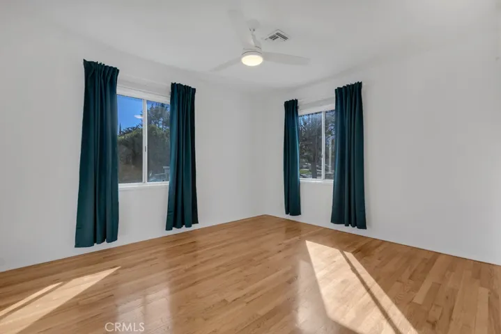 17435 Burma, Encino, California 91316