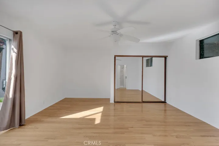 17435 Burma, Encino, California 91316