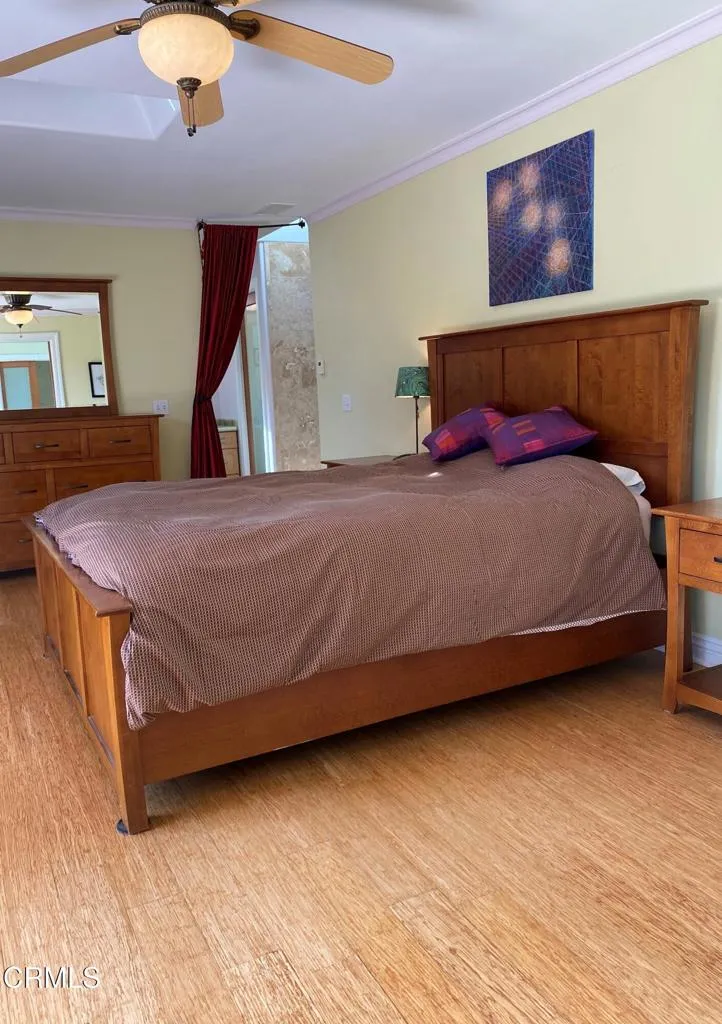 400 Master Bedroom Bed Wall FB