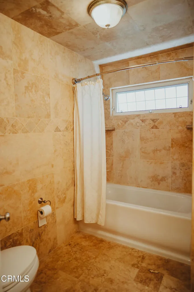 551 Bathroom 2 42