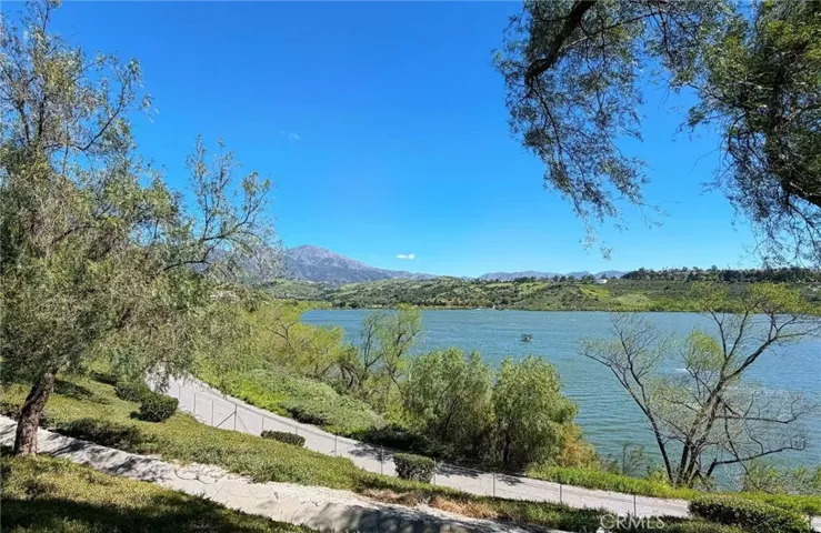 community lake view