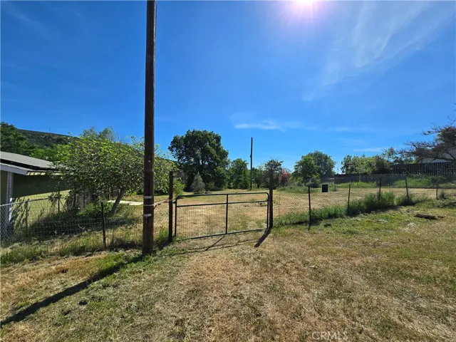 3950 Emile Avenue, Clearlake, California 95422