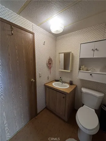 3950 Emile Avenue, Clearlake, California 95422