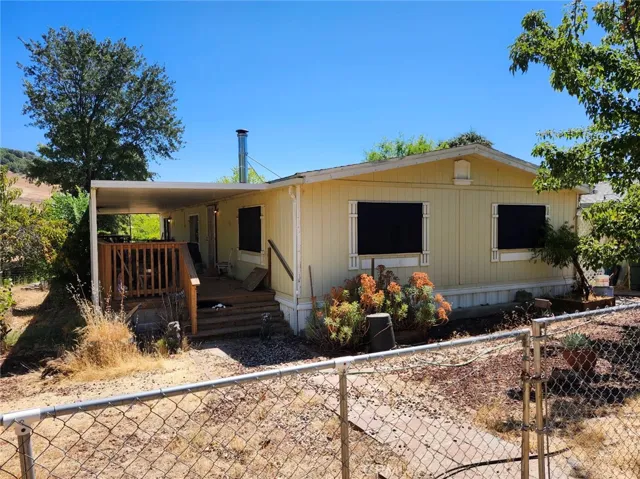 3950 Emile Avenue, Clearlake, California 95422