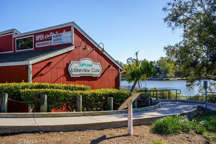 ENJOY breakfast at Kathy Mays Lakeview Cafe