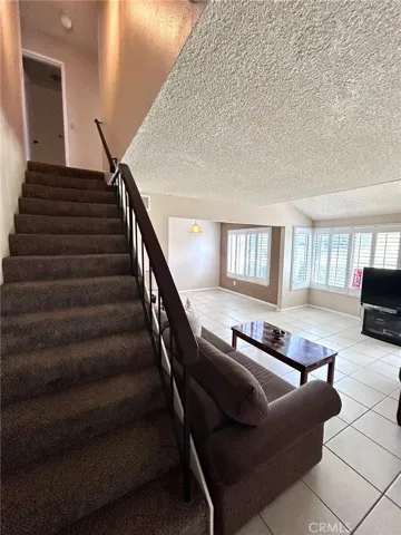 STAIRS TO 2nd LEVEL