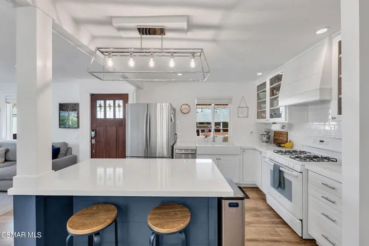 30473 Mulholland Hwy #101  -  HsHProd 24