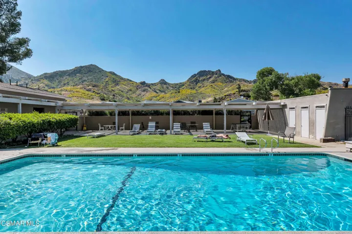 30473 Mulholland Hwy #101  -  HsHProd 12