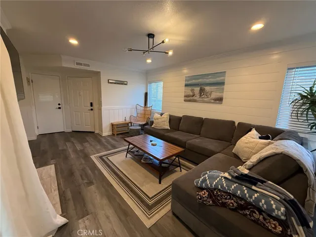 Sitting room w/fireplace and tv