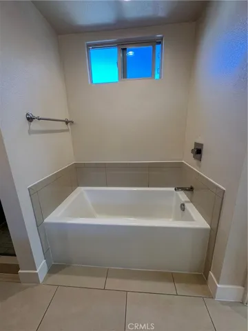 Primary Bathroom Bathtub