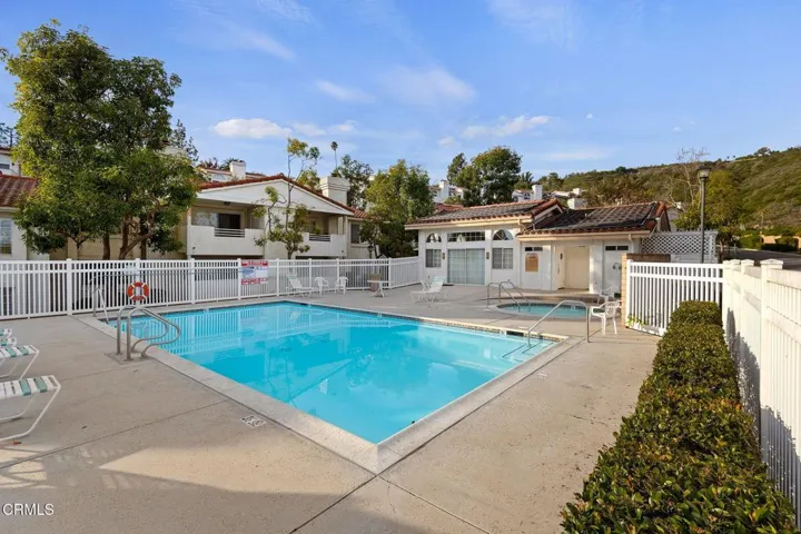 20 - Vista Camarillo Community Pool