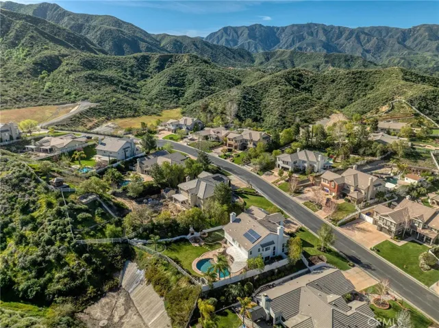 15257 Saddleback, Canyon Country, California 91387