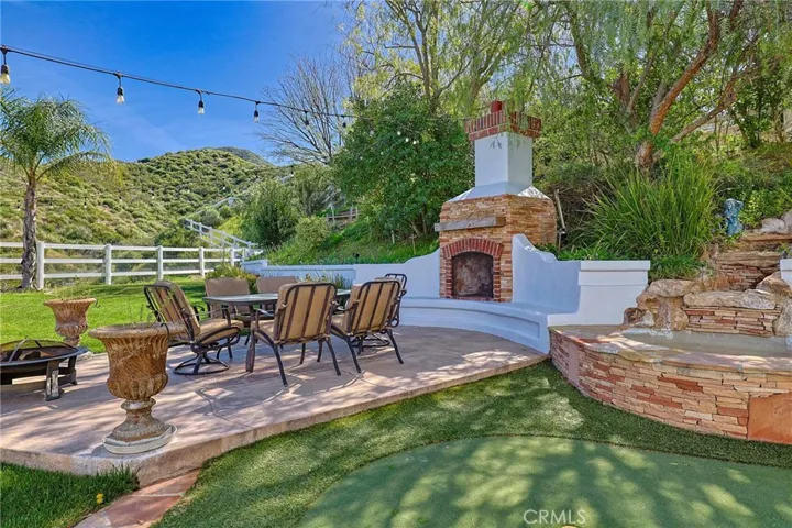 15257 Saddleback, Canyon Country, California 91387