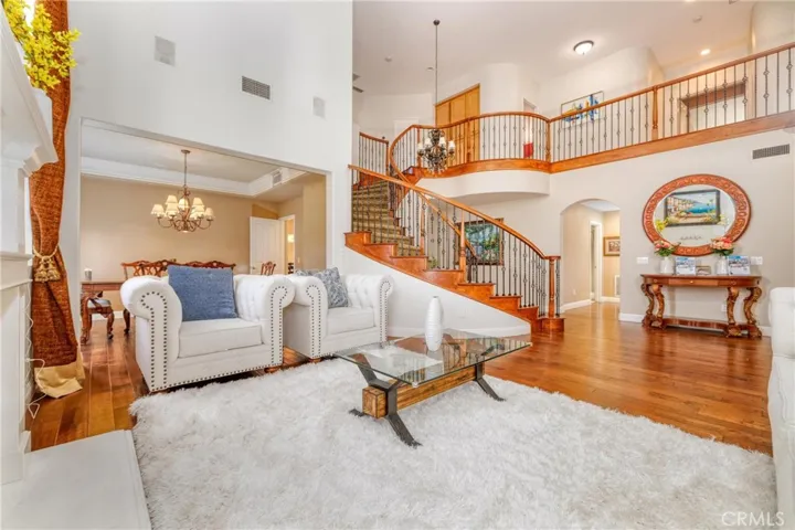 15257 Saddleback, Canyon Country, California 91387
