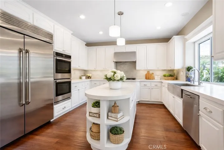 15257 Saddleback, Canyon Country, California 91387