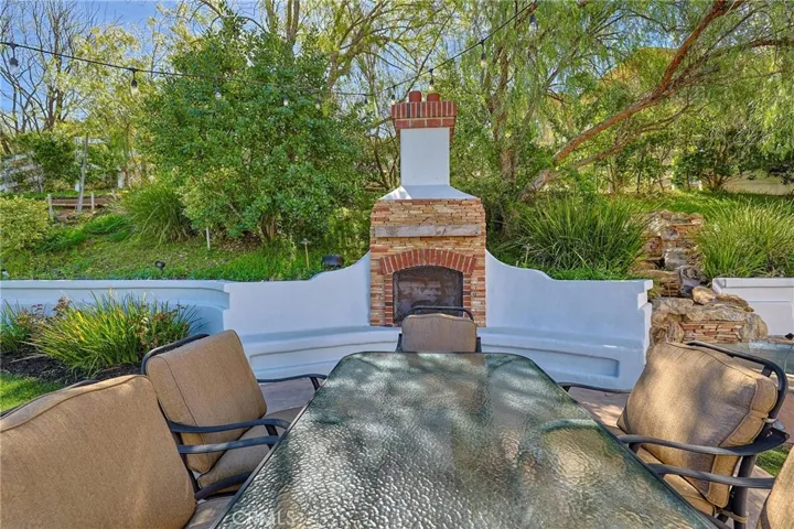 15257 Saddleback, Canyon Country, California 91387