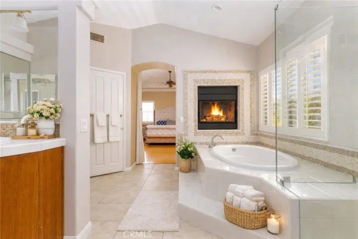 15257 Saddleback, Canyon Country, California 91387