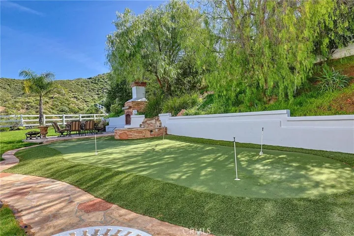 15257 Saddleback, Canyon Country, California 91387