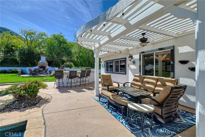 15257 Saddleback, Canyon Country, California 91387