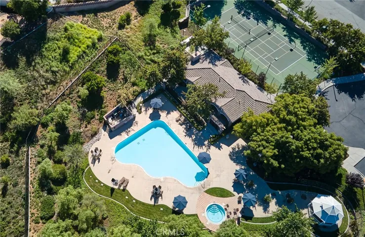 COMMUNITY AMENITIES