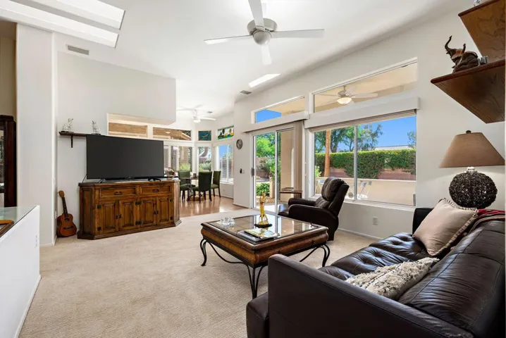 17-web-or-mls-JLSpringdale_OPMG_0625_017