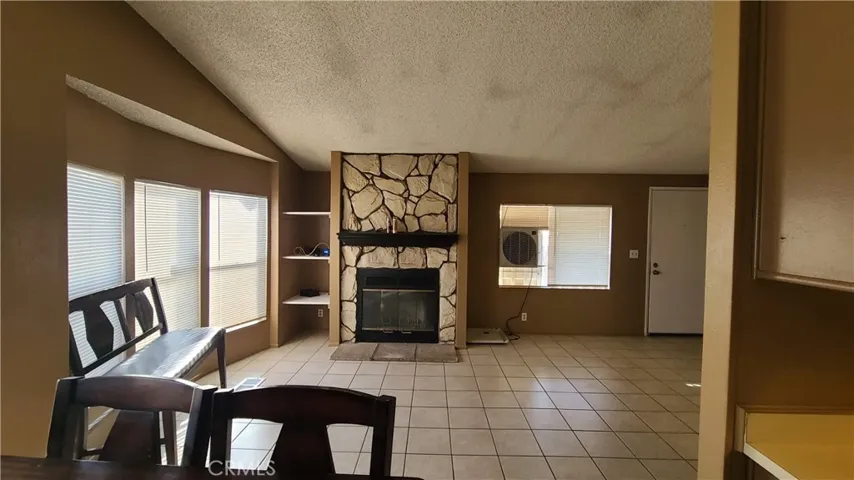 Living Room with fireplace