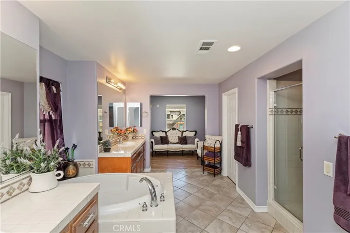 Luxurious Primary Bathroom