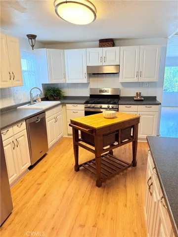Kitchen with Island