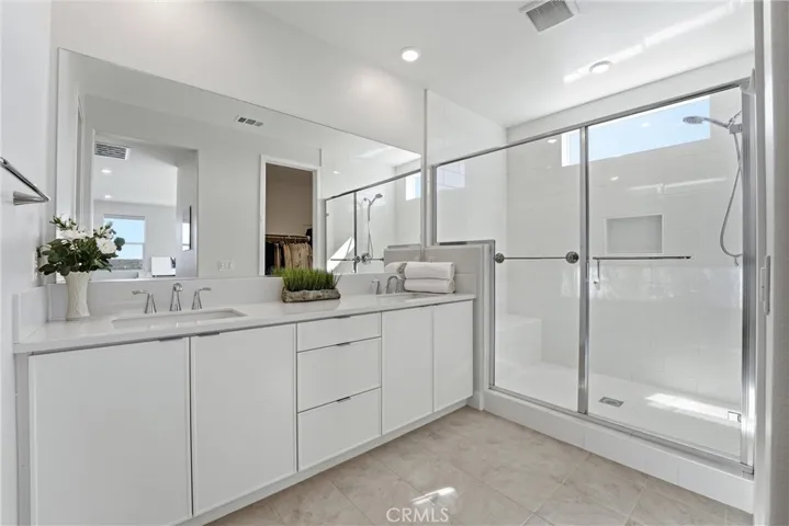 458 Loon, Irvine, California 92618