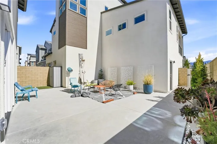 458 Loon, Irvine, California 92618