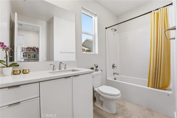 458 Loon, Irvine, California 92618