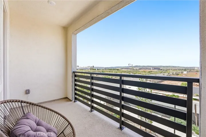 458 Loon, Irvine, California 92618