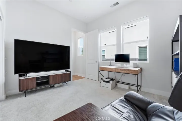 458 Loon, Irvine, California 92618