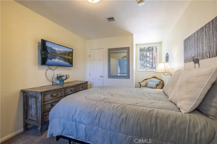 upstairs bedroom #2
