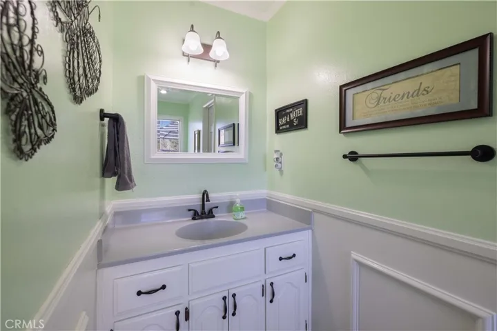 bathroom off mud room