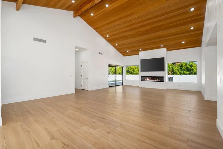 15-web-or-mls-PBSkyward_OPMG_0326_015