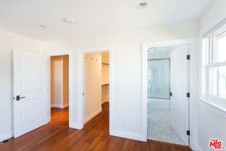 702 Pacific Ave., Venice, California 90291