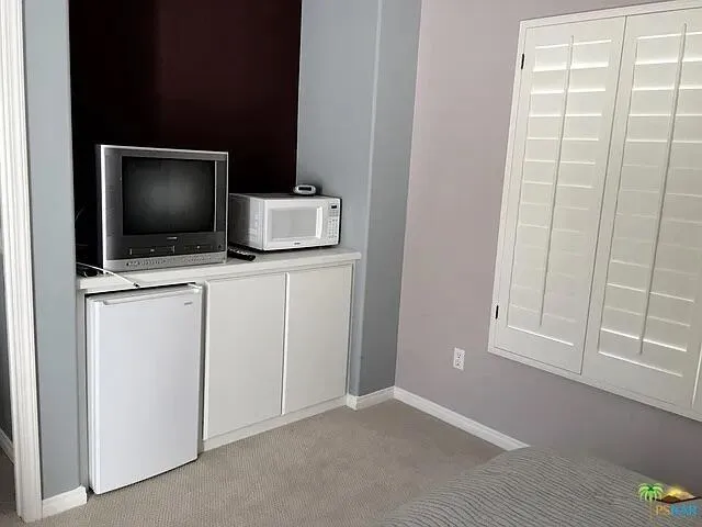 E4D74FBF-E432-4E39-969E-FA5995ECB3FC_1_1